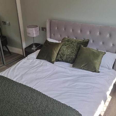 Jasmin Apartments - Luxury 1 & 2 Bedroom Units With Free Parking Bushey Εξωτερικό φωτογραφία