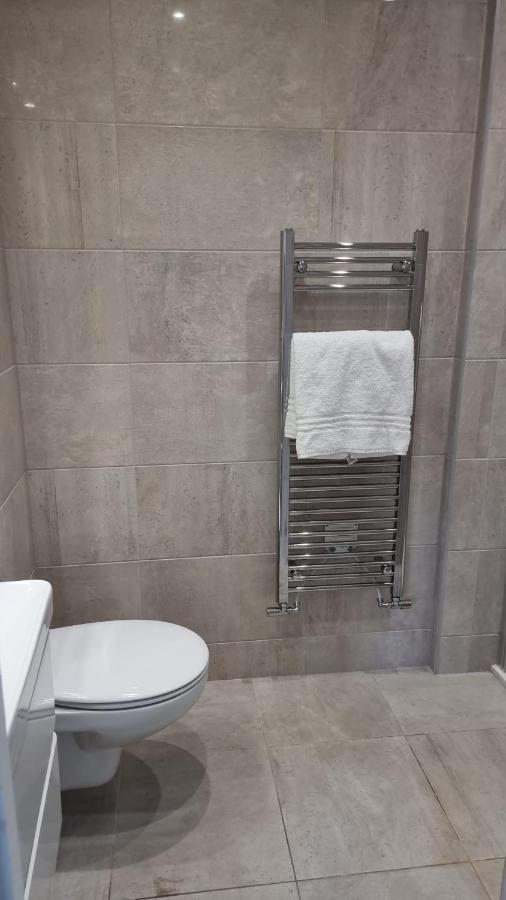 Jasmin Apartments - Luxury 1 & 2 Bedroom Units With Free Parking Bushey Εξωτερικό φωτογραφία