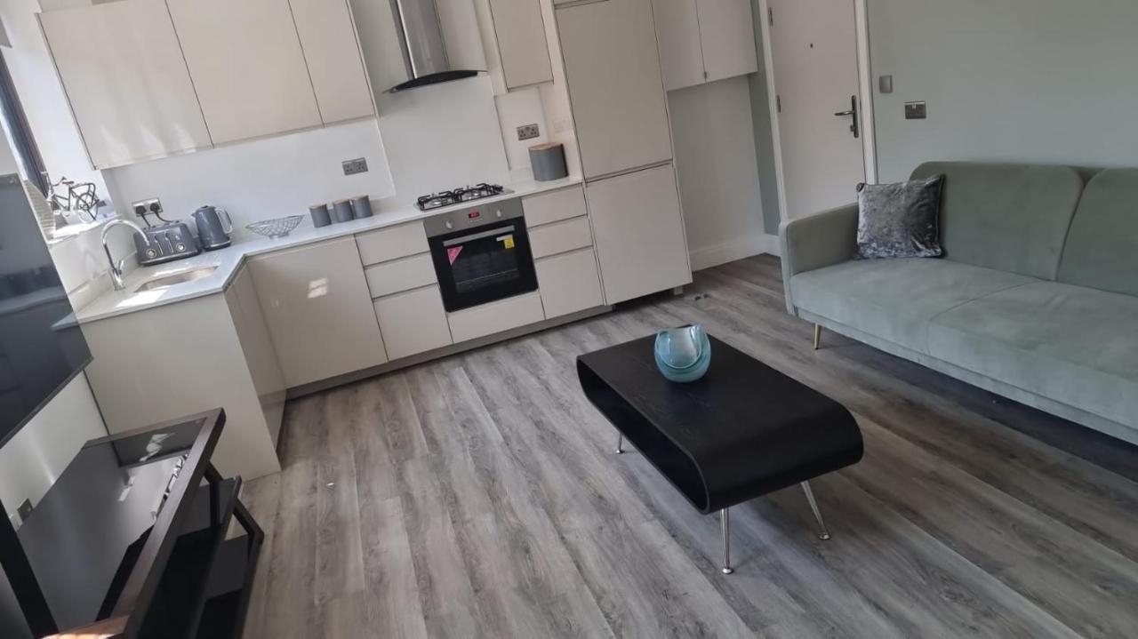 Jasmin Apartments - Luxury 1 & 2 Bedroom Units With Free Parking Bushey Εξωτερικό φωτογραφία
