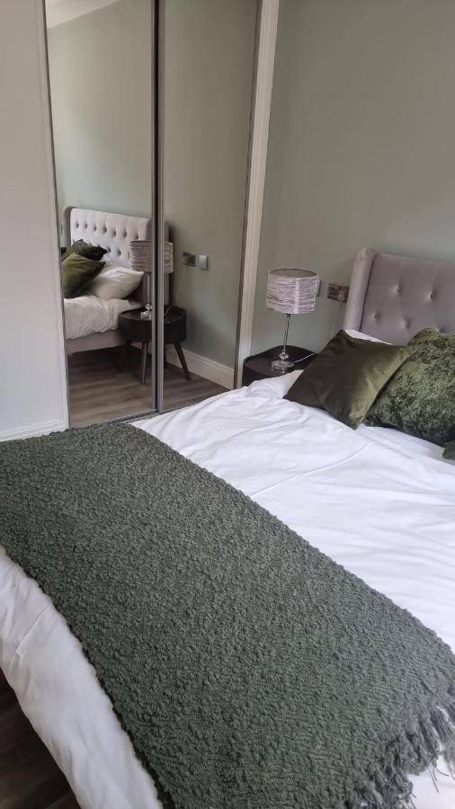 Jasmin Apartments - Luxury 1 & 2 Bedroom Units With Free Parking Bushey Εξωτερικό φωτογραφία