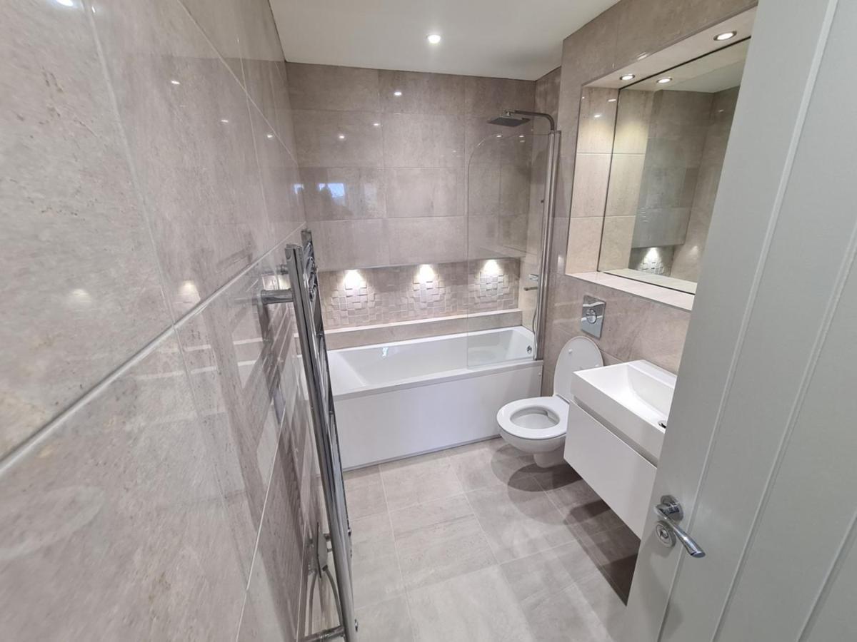 Jasmin Apartments - Luxury 1 & 2 Bedroom Units With Free Parking Bushey Εξωτερικό φωτογραφία